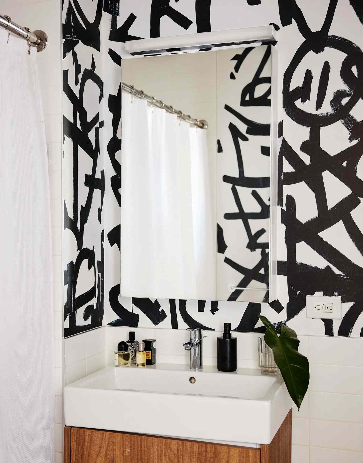 Salle de bain graffiti de Alvin Wayne Interiors